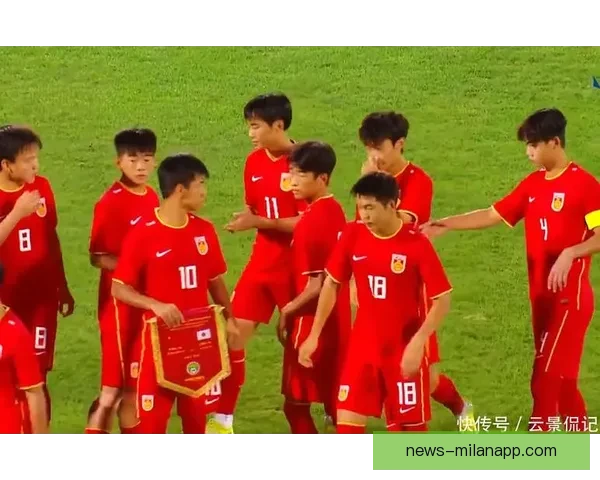 聚焦中国韩国足球直播赛场对决与球迷热情全景呈现实力较量精彩瞬间